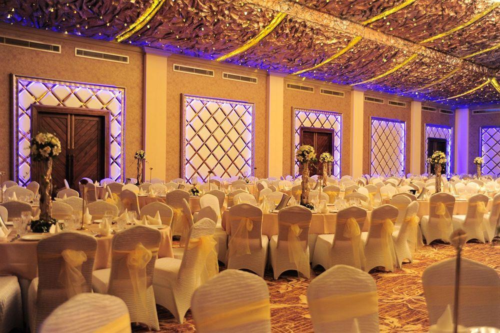 Onreech Hotel Seeduwa Exterior photo